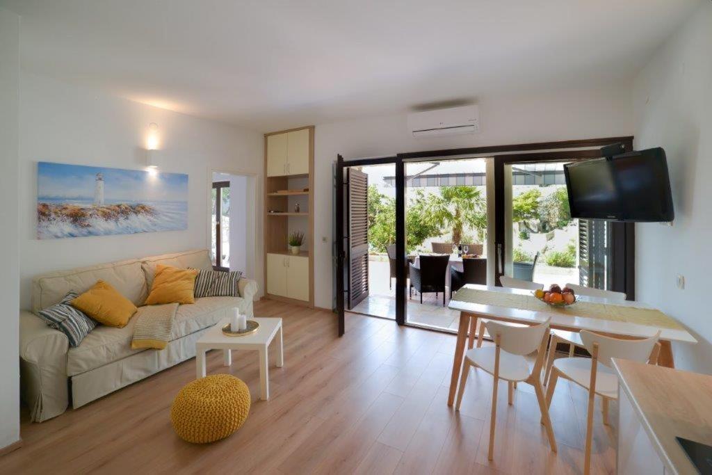 Premium Oaza Apartment Primošten Exterior foto